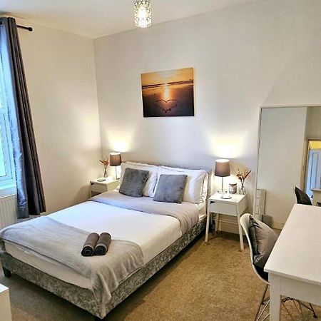 1 Bedroom Flat In Gravesend Exteriör bild