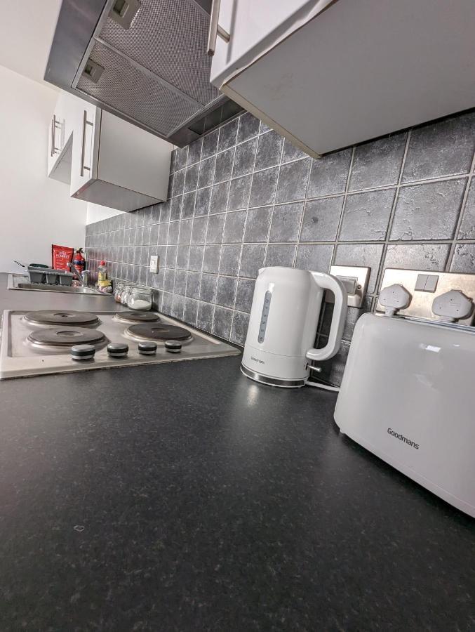 1 Bedroom Flat In Gravesend Exteriör bild