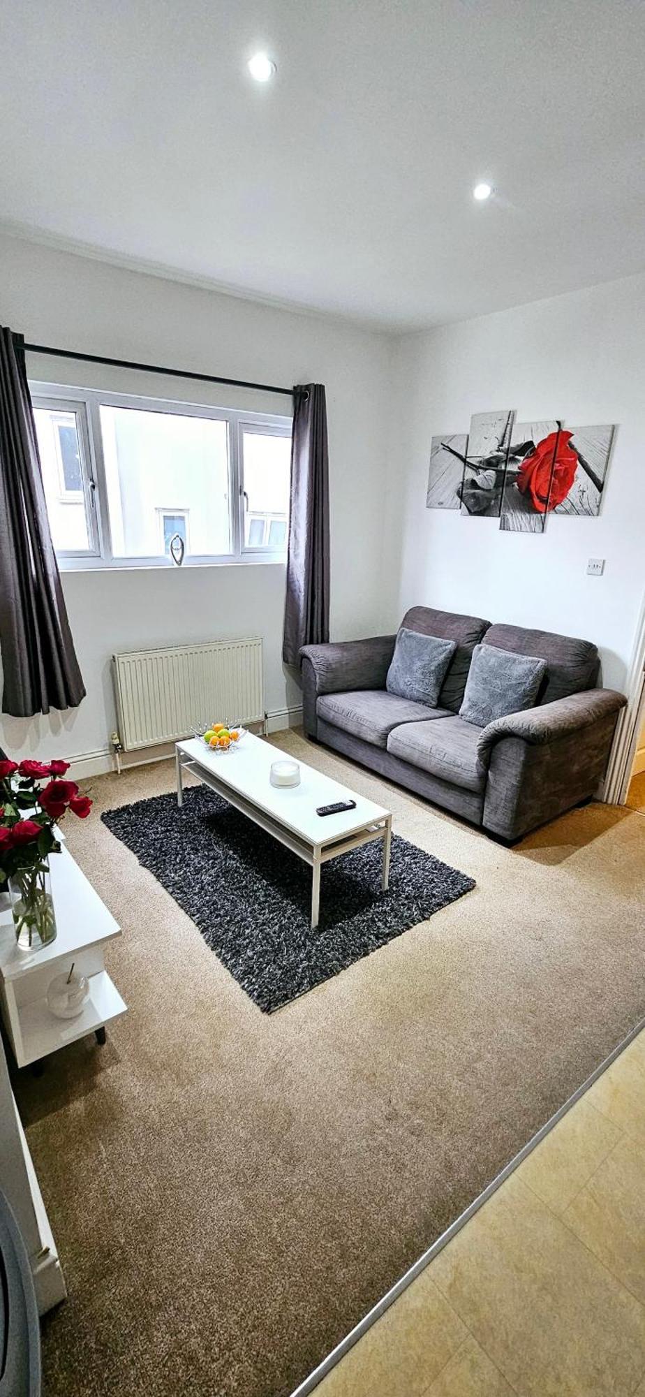 1 Bedroom Flat In Gravesend Exteriör bild
